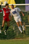 1:0 für den LSK - Ayhan Portakal köpft von Kabakci und Knacke bedrängt ein Foto: ar
