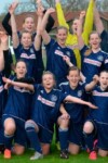 Die Eintracht peilt das Double an, hinten von links: Co-Trainer Torsten Nedel, Lina Steinmeier, Nina Weselmann,
Tabea Twesten, Katharina Kamp, Friederike Ihle, Svenja Isenberg, Johanna Von-Vocano, Trainer Andreas Stellmann,
Fatima El Zein. vorn von links: Aline Schönsee, Beatrice Bröcker, Leonie Hartmann, Marlene Munzert,
Rebecca Boysen, Hanna Schönsee, Charlotte Zöphel. Foto: nh