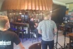 Hier wird in Studio "Vereinslokal" gedreht...